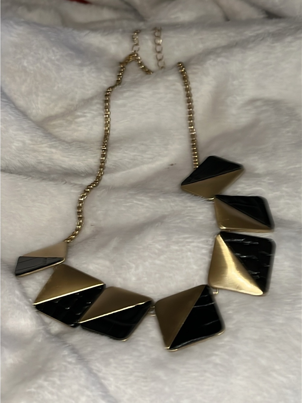 Landry Gold & Black Geometric Statement Necklace w/matching earrings Never worn.